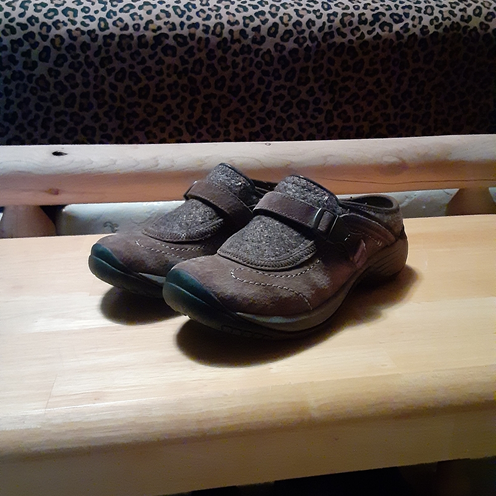 Women's Slip On Merrell Shoes